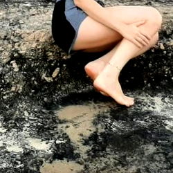 Barefoot Sub 90 photo