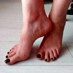 Mrs_SamaraFeet photo