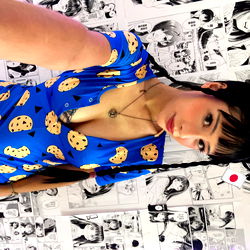 OnlyFans Model Lina Chen Showcasing Her Cookie-Themed Outfit