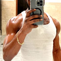 Dreamboat Jones: Fit and Stylish