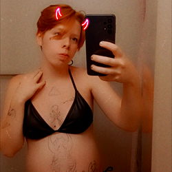 Pregnant Twink in Bikini, Instagram