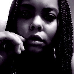 Minnesota-Based Model Batgurl1990 Posed for OnlyFans