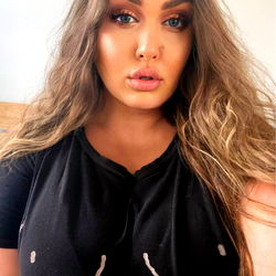 OnlyFans Model Katja - Captivating Canadian Beauty