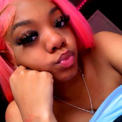 Amaya Tyné: Stylish Model in a Pink and Purple Gaze