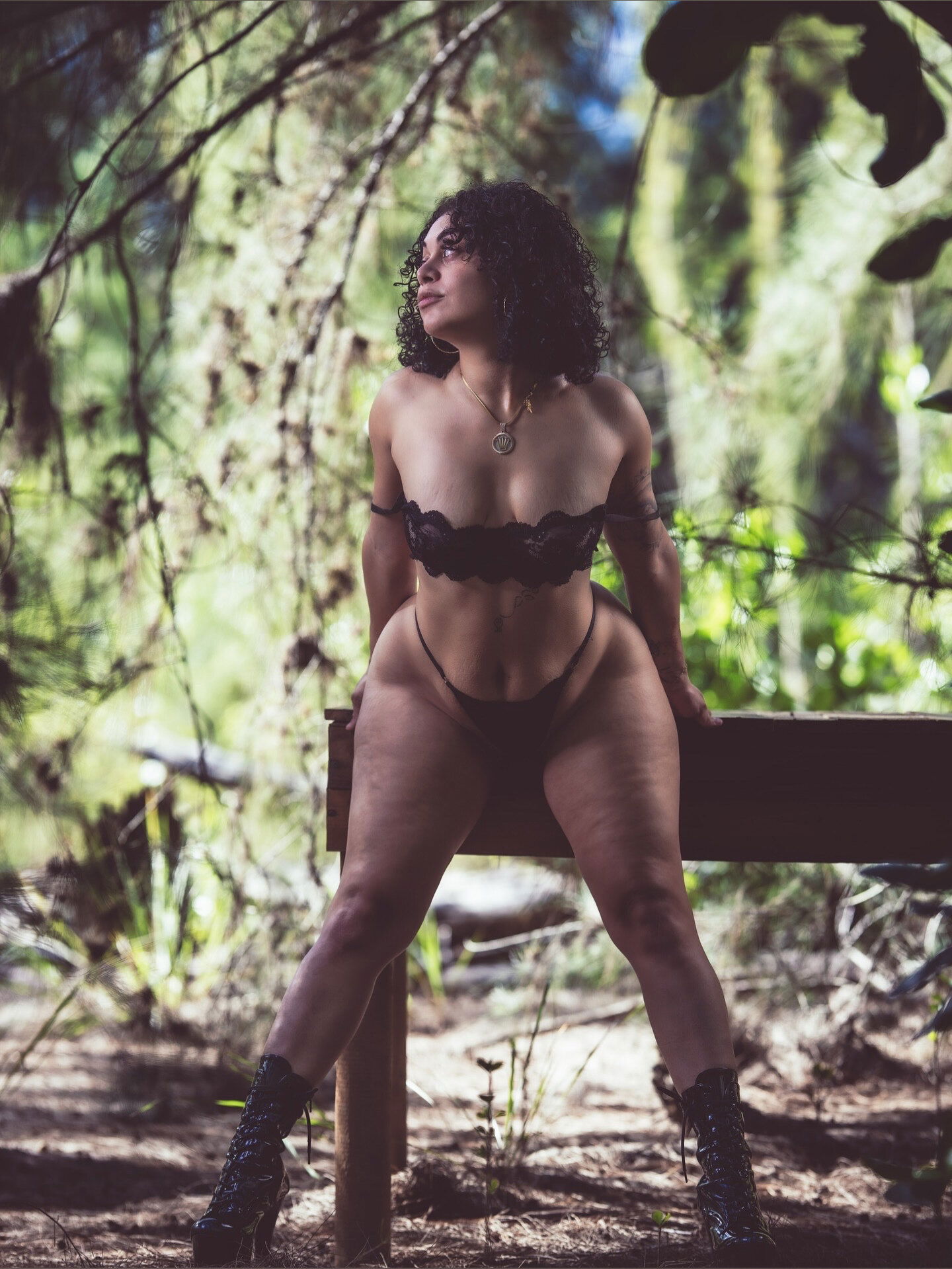 𝘾𝙪𝙧𝙡𝙮𝙧𝙞𝙘𝙖𝙣 𝙑𝙄𝙋 ☀️ photo