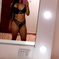 Karla López Suárez photo