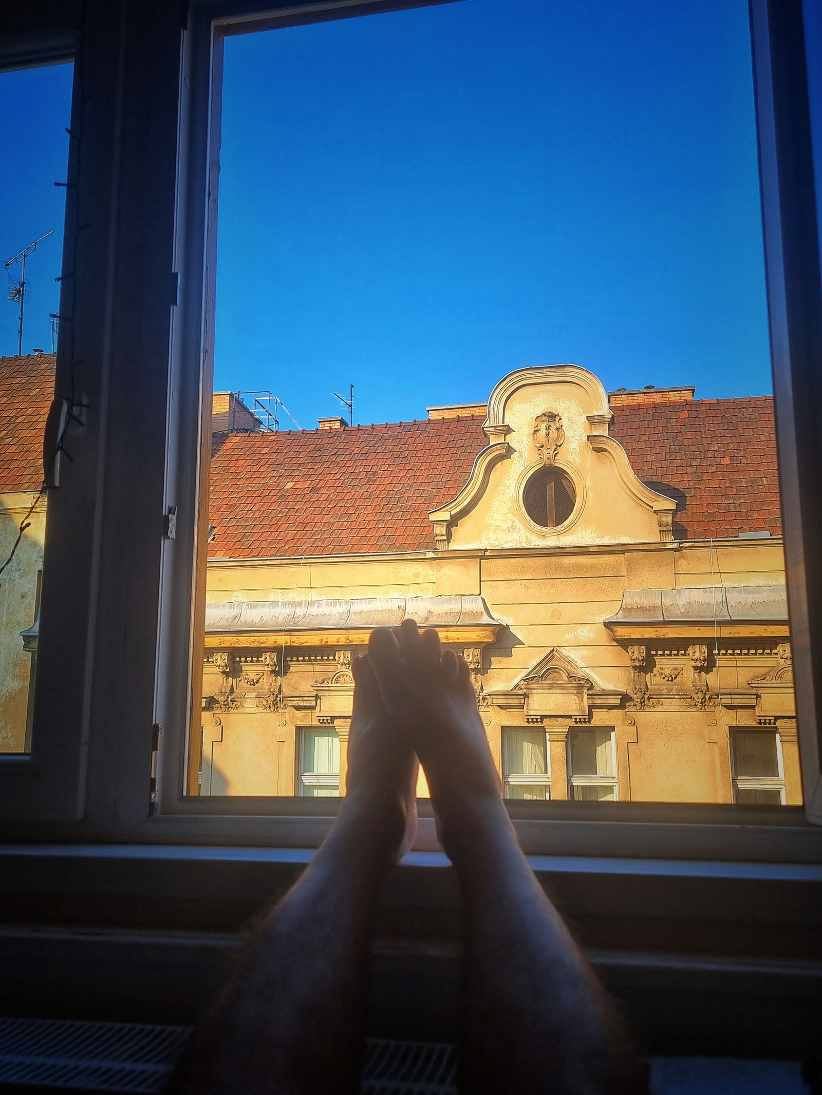 Tennis Foot guy photo