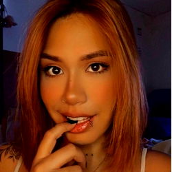 Model Suarez: Stunning Colombian OnlyFans Model