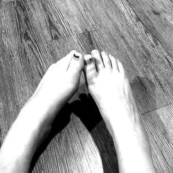 Jada Fire - Barefoot on the Floor