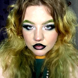 Vivid Makeup and Fashionable Styling