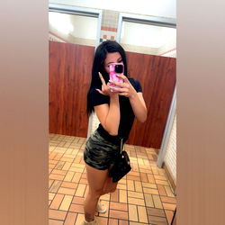 VanessaMfMaxwell💋 photo