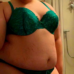 Cherry Juicy, OnlyFans Model