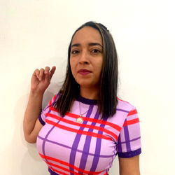 LorenmySweet - A Model Pose