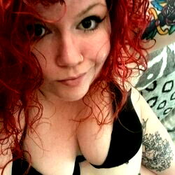 Miss Scarlett 💋 photo