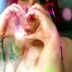 OnlyFans Model K-Mey H. Captures Her Fans with a Heartfelt Shot