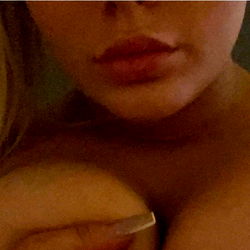 Lola Louise🌶️ photo