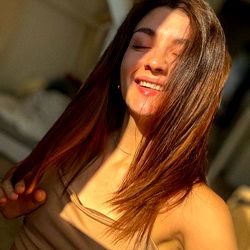 Model Posing for the Camera