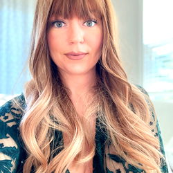 Beautiful Andi, A Model