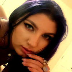 Aries Onlyfans Model