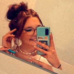 Australian Model 🌸BabyMay🌸 in a Stylish Moment, Awaiting Her Turn to Take the Shot!