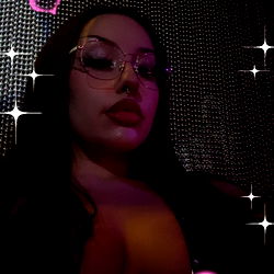 Introducing the Enchanting Angelsucia: Arizona's Finest OnlyFans Model