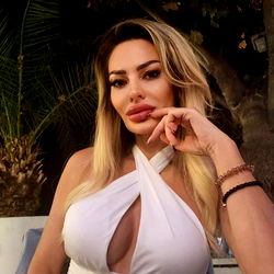 Jessy, the Model: A Night in Mykonos Vacation