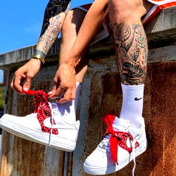 Fashionista Klover B Showcases Fresh Trends on Instagram