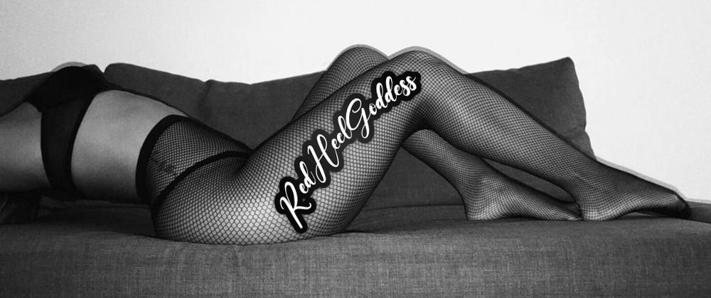 𝓡𝓮𝓭 𝓗𝓮𝓮𝓵 𝓖𝓸𝓭𝓭𝓮𝓼𝓼 photo