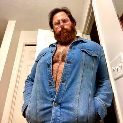 Pull My Beard, Ohio - Model Photo