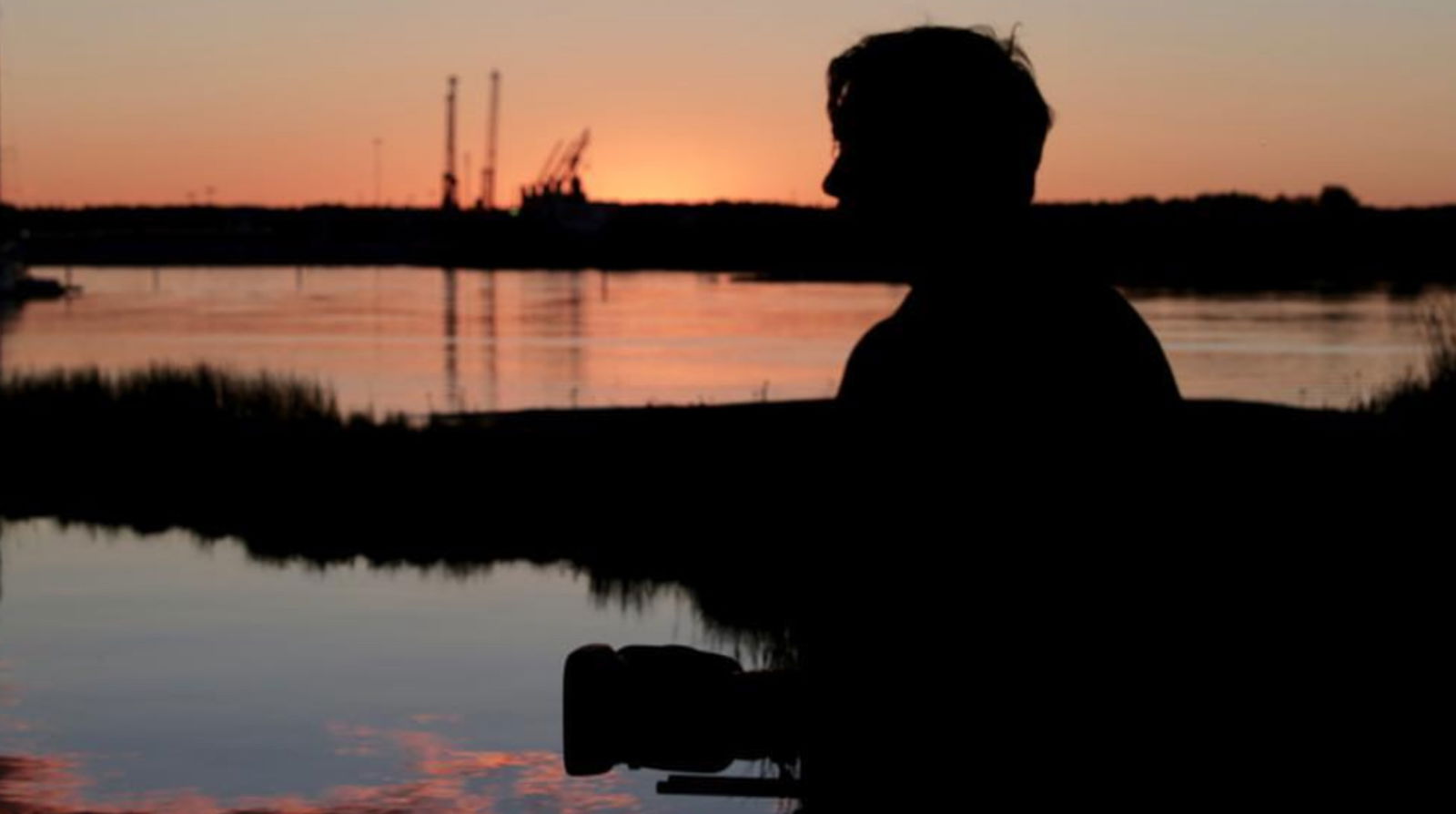 TheNakedPhotographer photo