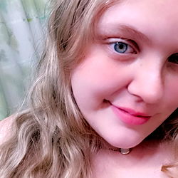 OnlyFans Model Olivia Posing for the Camera