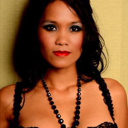 Leslie - Model Photo