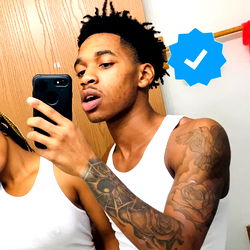 Fashionable Milwaukee Man Captures Selfie