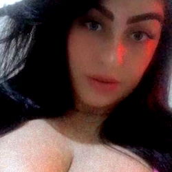 Annie Heinz, Onlyfans Model, Adult Content