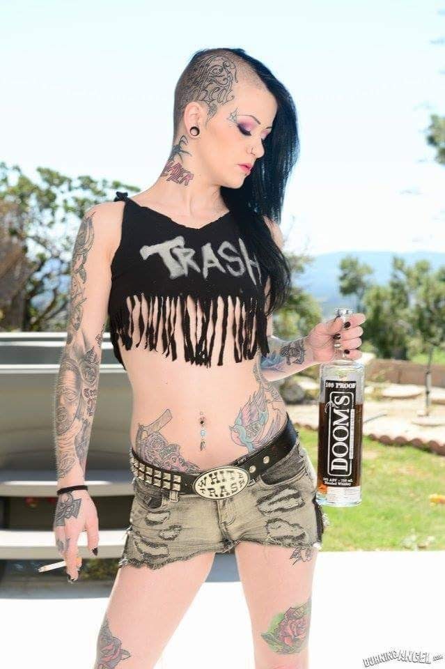 Mallory Maneater photo