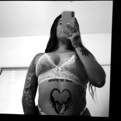 Aguss: A Model for OnlyFans