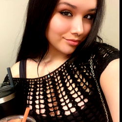 Rotten Princxss 👑 Poses for OnlyFans