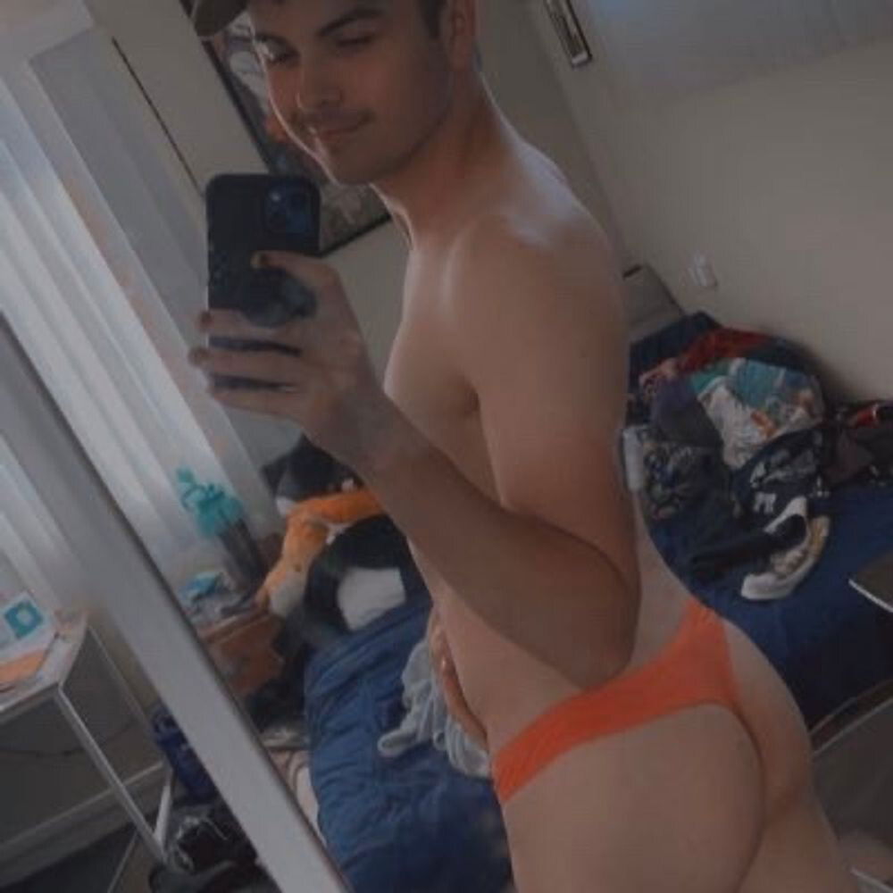 Some Rando’s 🍑 photo