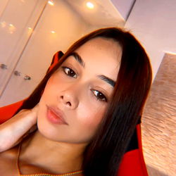 Aria Owen, Medellín Model