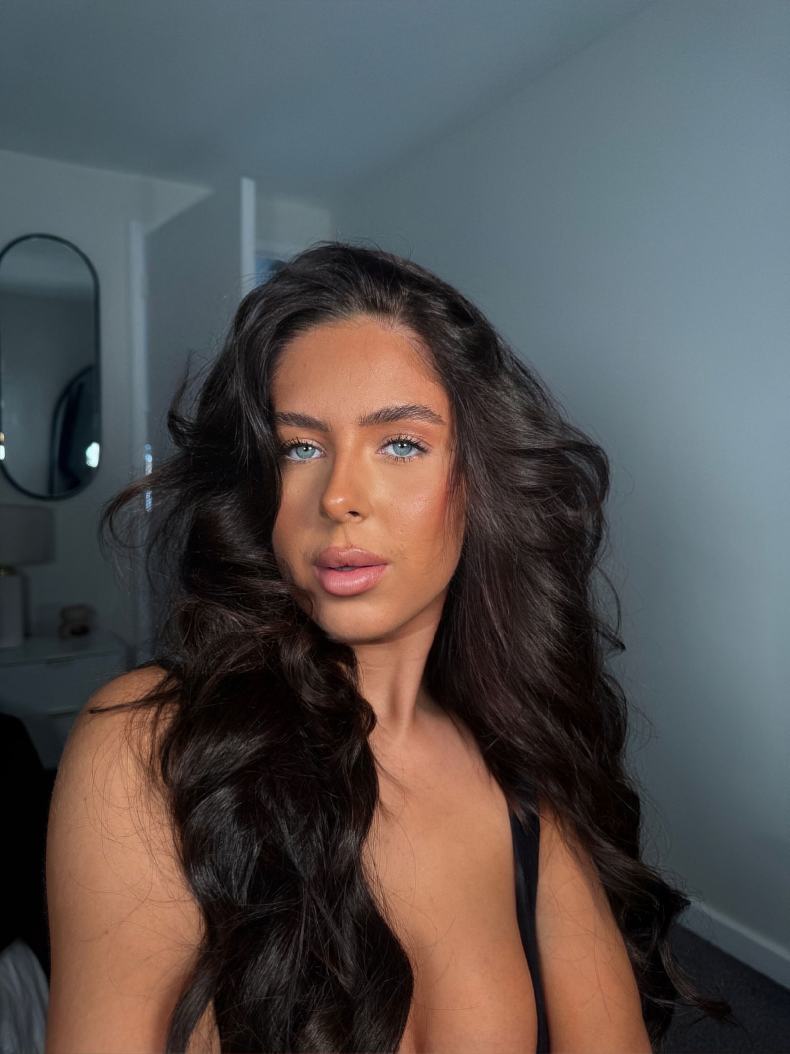 EllieLewis✨☁️⚡️ photo