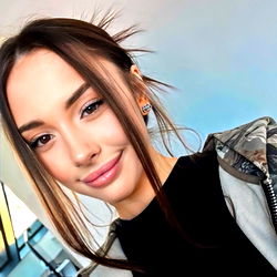 Onlyfans Model 𝙳𝚊𝚛𝚒𝚗𝚊 𝙲𝚊𝚗𝚍𝚢 🍭