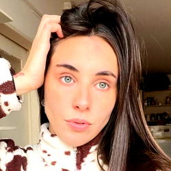 Tina Quinn's OnlyFans Photoshoot