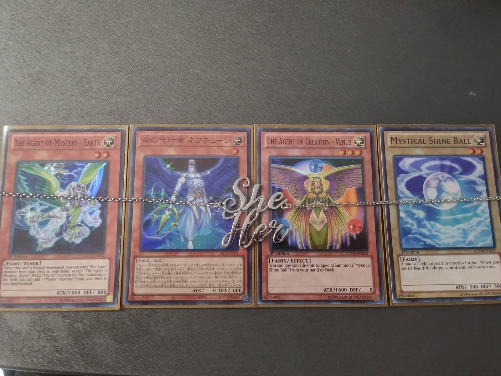 Carrie-Anne Fae photo