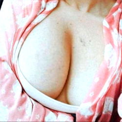 ANGELINA💖 secrets link 👇 photo