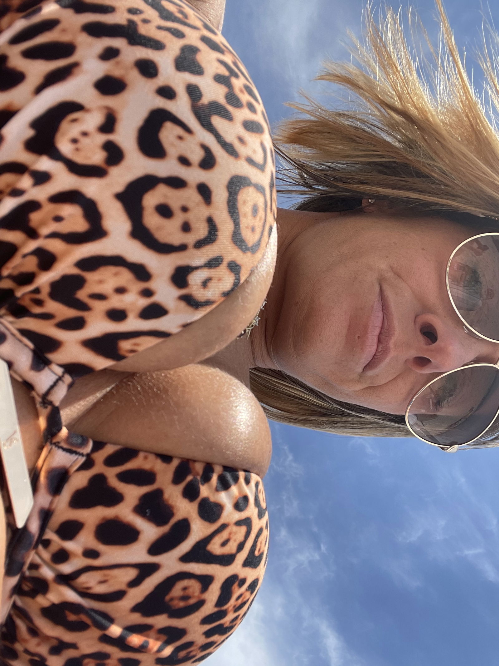 Unica~Bellissima❤️🤍🌹 photo