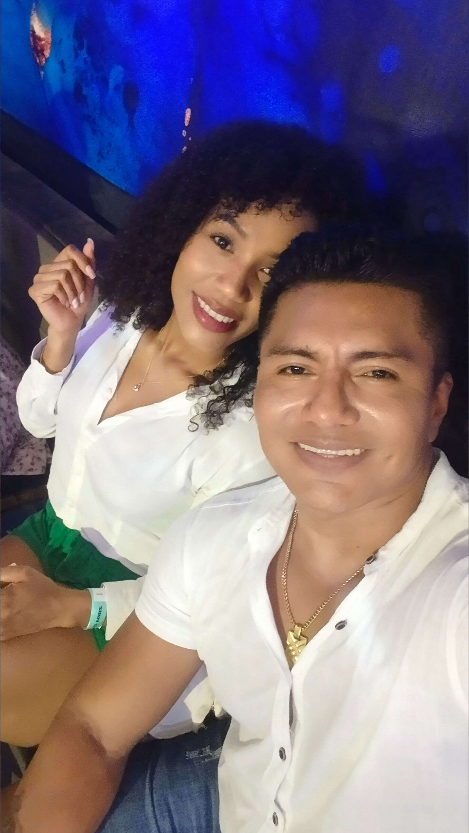 El Lobo y su morena photo