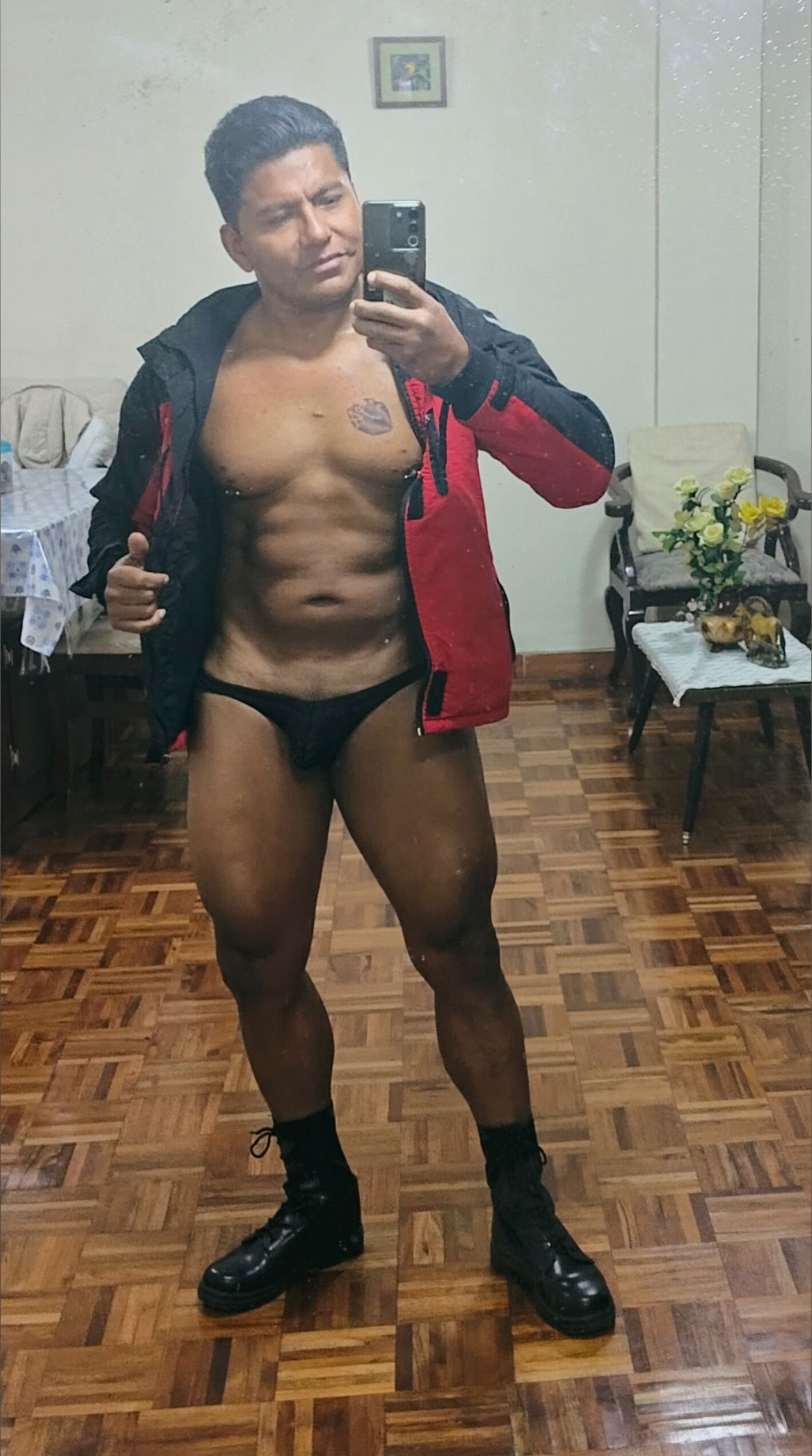 El Lobo y su morena photo