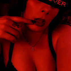 Emily Purple - OnlyFans Model