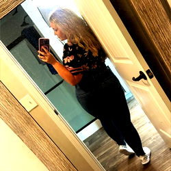 OnlyFans Model Thiccy Tae in Home Mirror