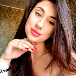 Striking Model Amber, 19.3 Miles from You